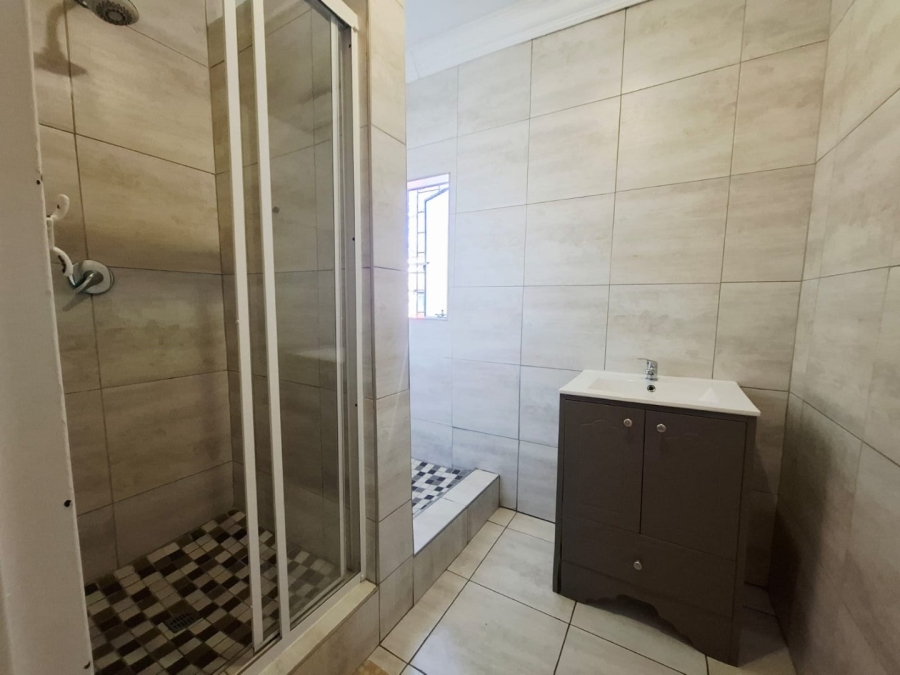 16 Bedroom Property for Sale in Universitas Free State